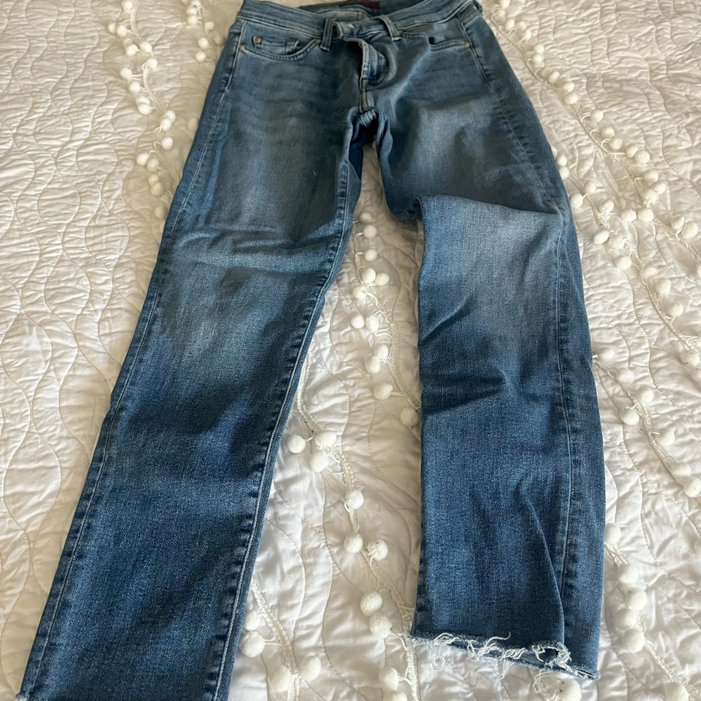 Excellent jeans only wore twice.